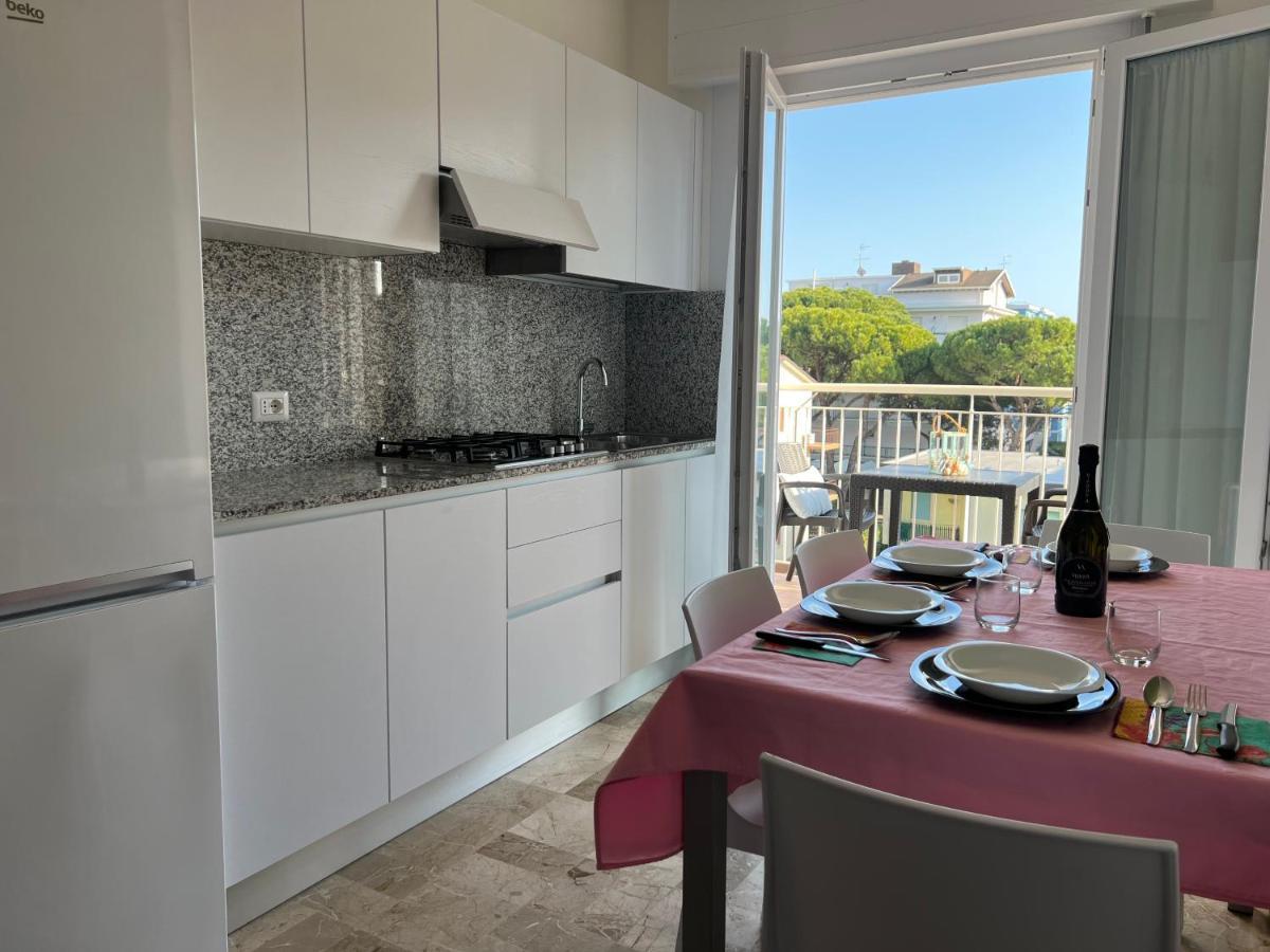 Residence Alba D'Oro Solo Famiglie Lido di Jesolo Buitenkant foto
