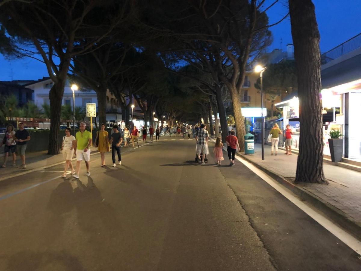 Residence Alba D'Oro Solo Famiglie Lido di Jesolo Buitenkant foto